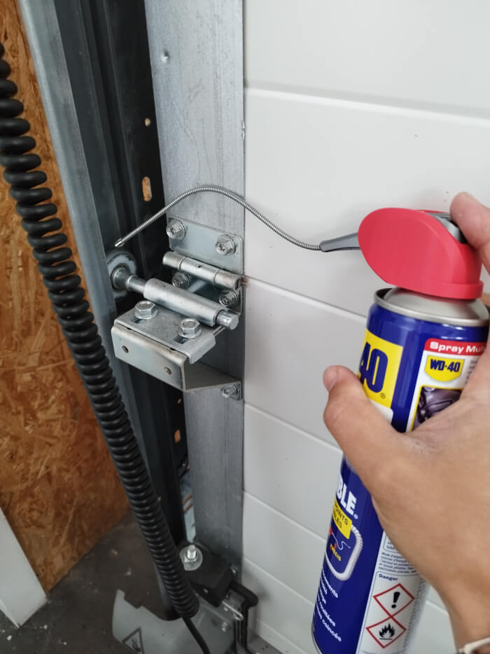 flexible straw on hinge