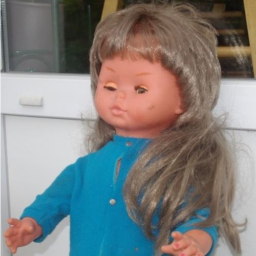 Nettoyage yeux collés par la rouille poupée Bella